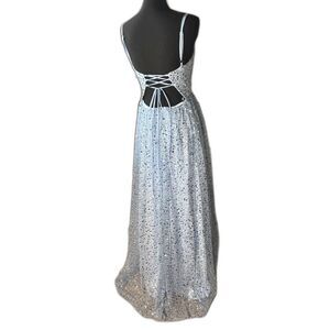 1024 NWT Size 0 Violet Weekend blue sequin backless a line formal gown